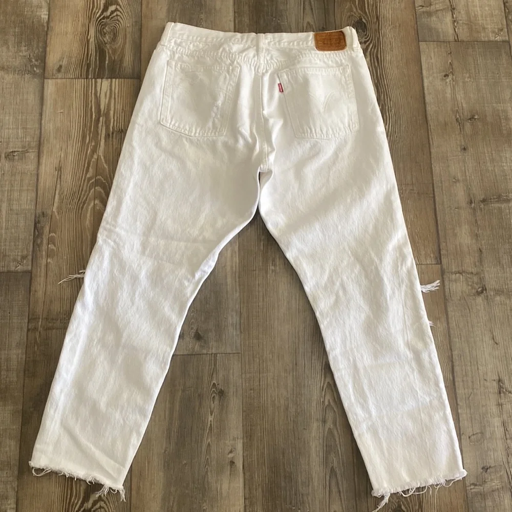 Levi's 501 Wedgie Straight Distressed White Jeans Sz 32 - Picture 4 of 14